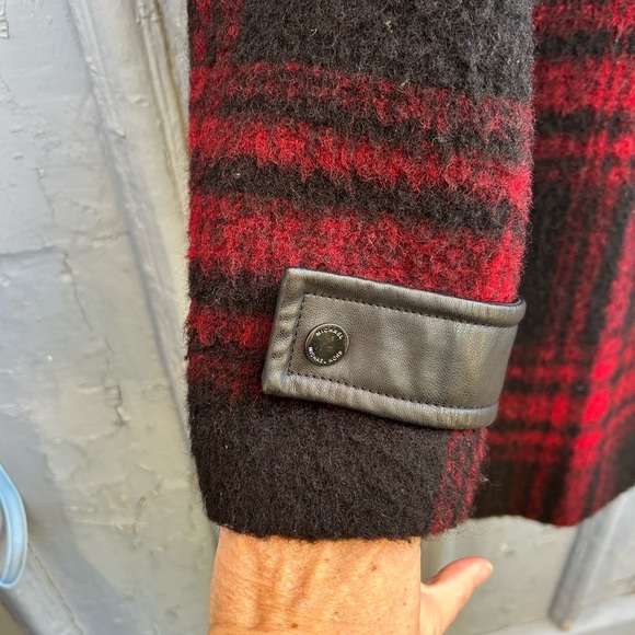 Michael Michael Kors Red Plaid Wool blend Jacket, size XL - Picture 5 of 10